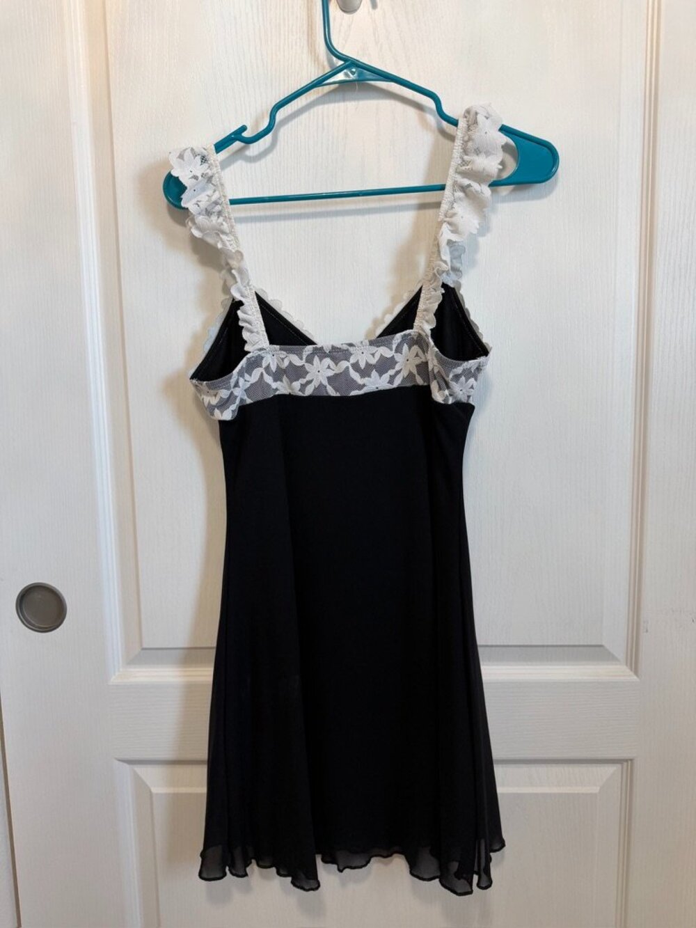 Women’s Simple Casual Dress – Easy Everyday Minimalist Style - Picture 4 of 4